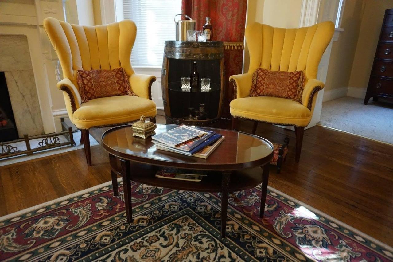 Louisville Bourbon Inn Ngoại thất bức ảnh