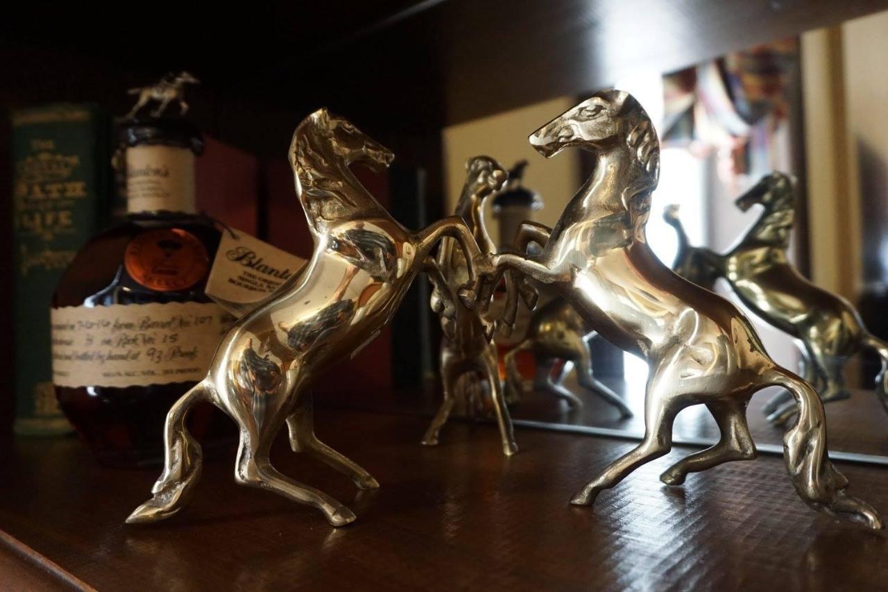 Louisville Bourbon Inn Ngoại thất bức ảnh