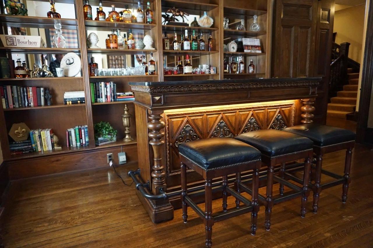 Louisville Bourbon Inn Ngoại thất bức ảnh