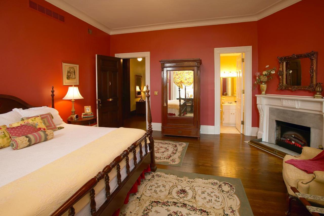 Louisville Bourbon Inn Ngoại thất bức ảnh