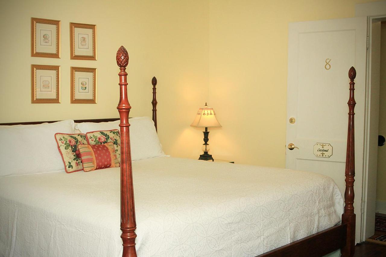 Louisville Bourbon Inn Ngoại thất bức ảnh